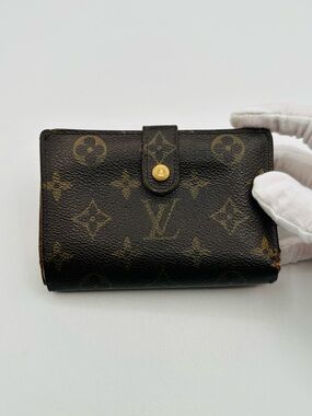 Louis Vuitton Kisslock Wallet
